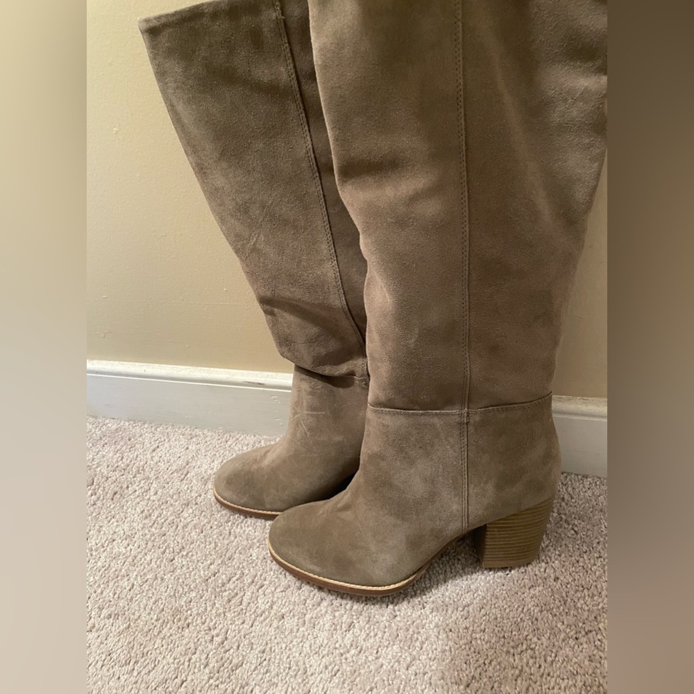 Brand New Crevo Atty CW-1082-232 Taupe Boots Size 9.5
